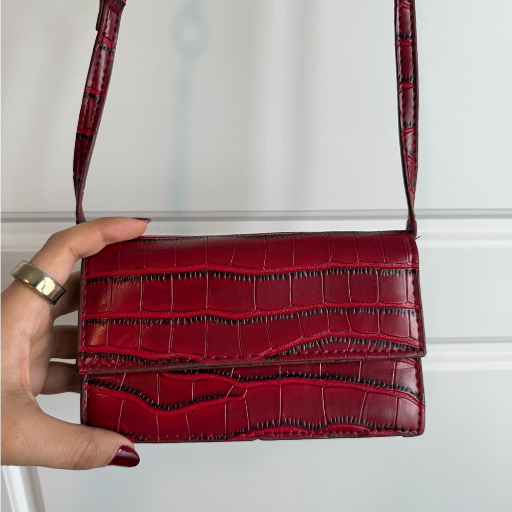 Red Croc-Embossed Shoulder Bag